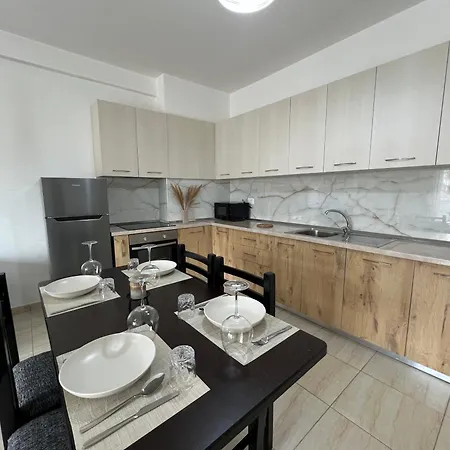 Apartment Moon Center *