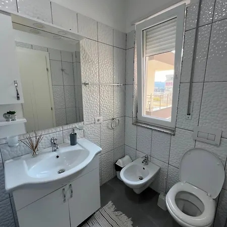 Apartment Moon Center *